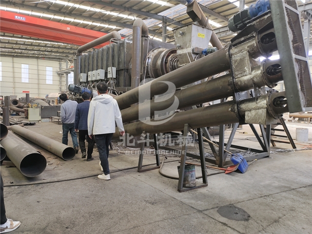 垃圾炭化設備的資源化利用技術吸引廣東客戶前來考察